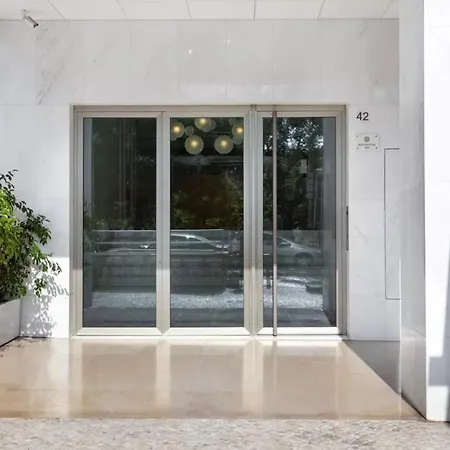 Amazing Central Studio With Balcony & Gym 2 Lisboa